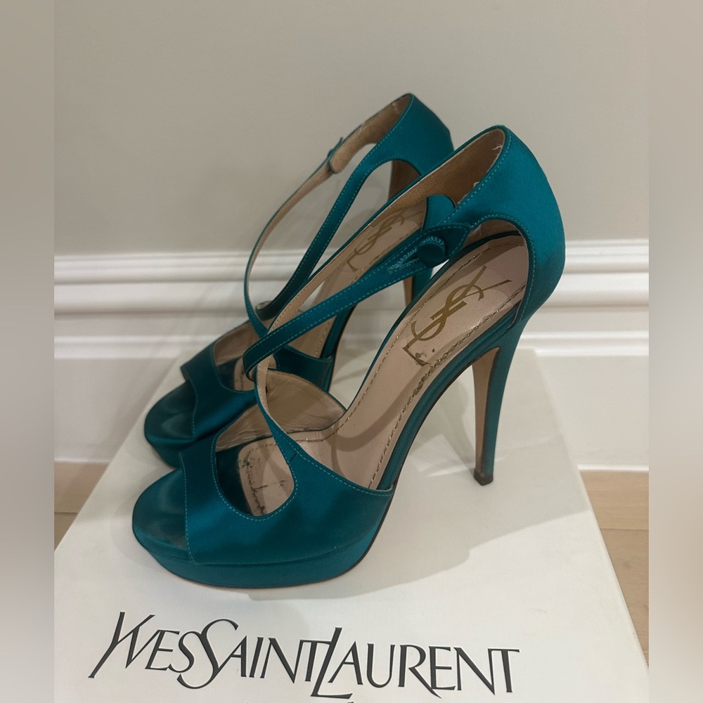 YSL Yves Saint Laurent Teal Satin Strappy Peep Toe Heels Sandals 36 6 $795